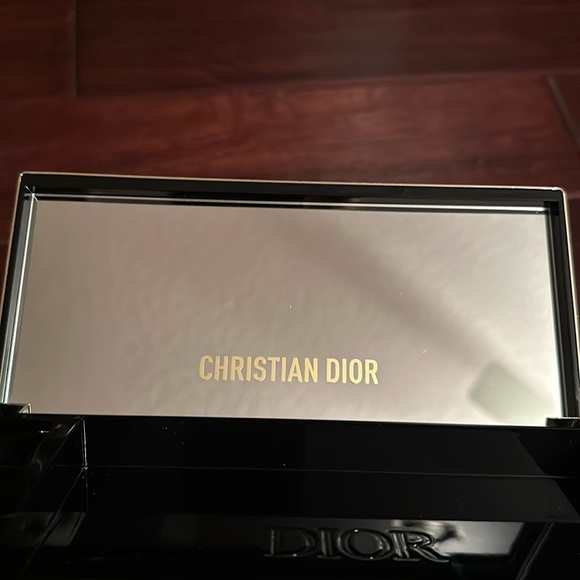 Christian Dior Limited Edition Minaudiere lipstick clutch with chain strap - Picture 4 of 9
